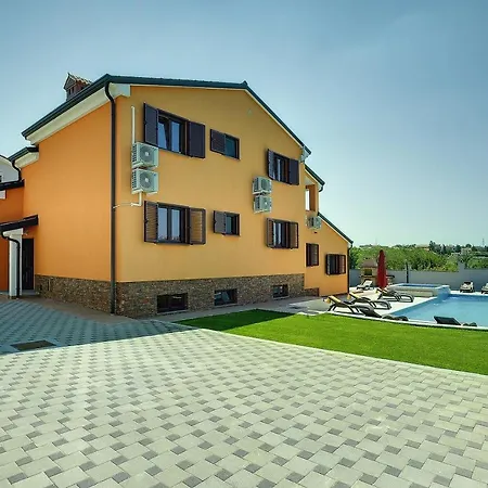 Erica 4* Pula